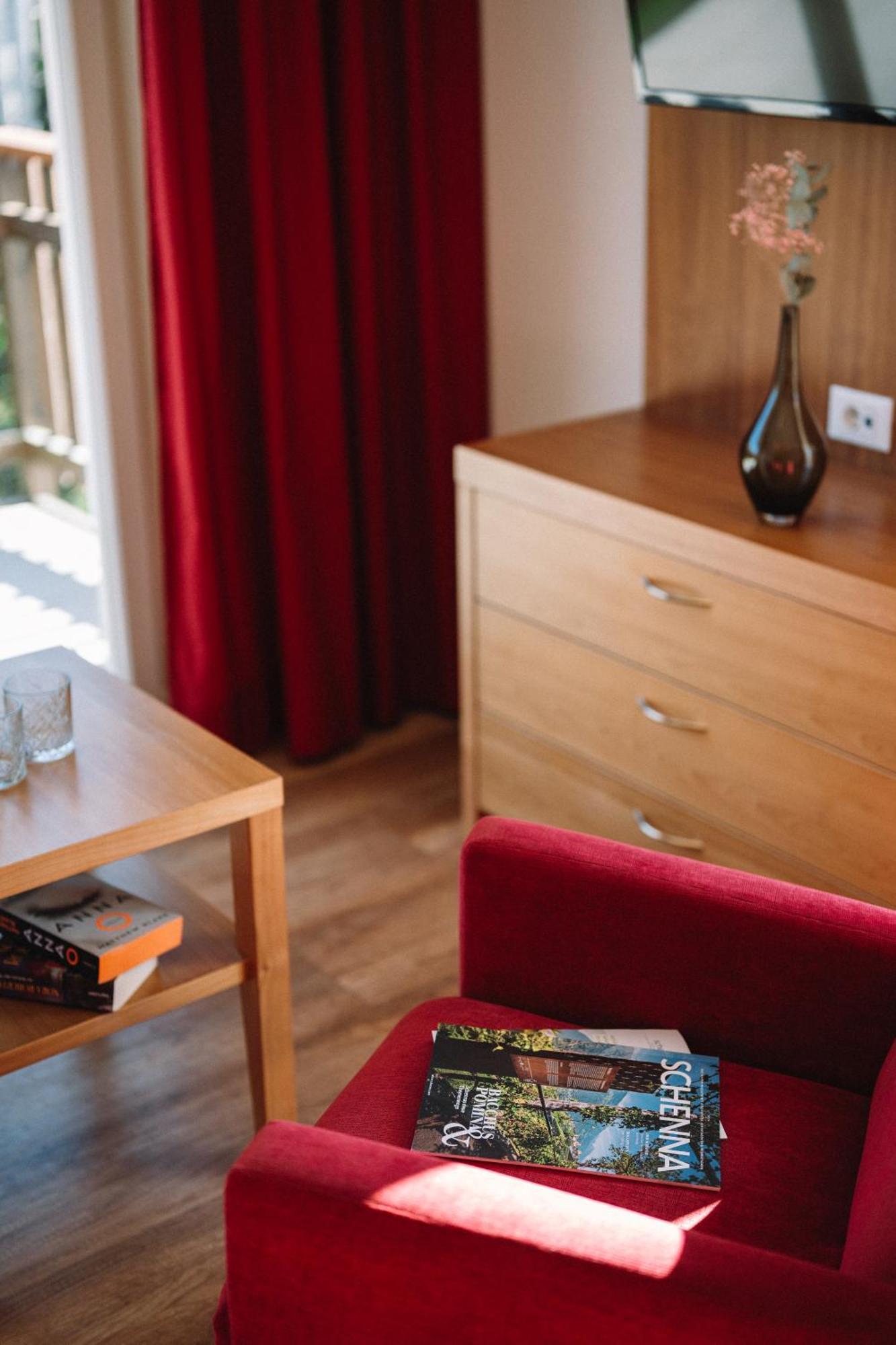 Feldhof Schenna Aparthotel Exteriör bild