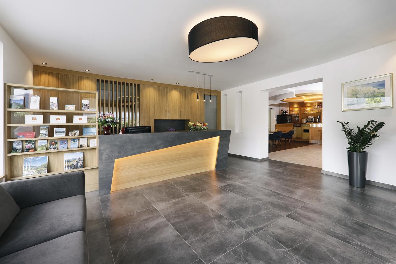 Feldhof Schenna Aparthotel Exteriör bild